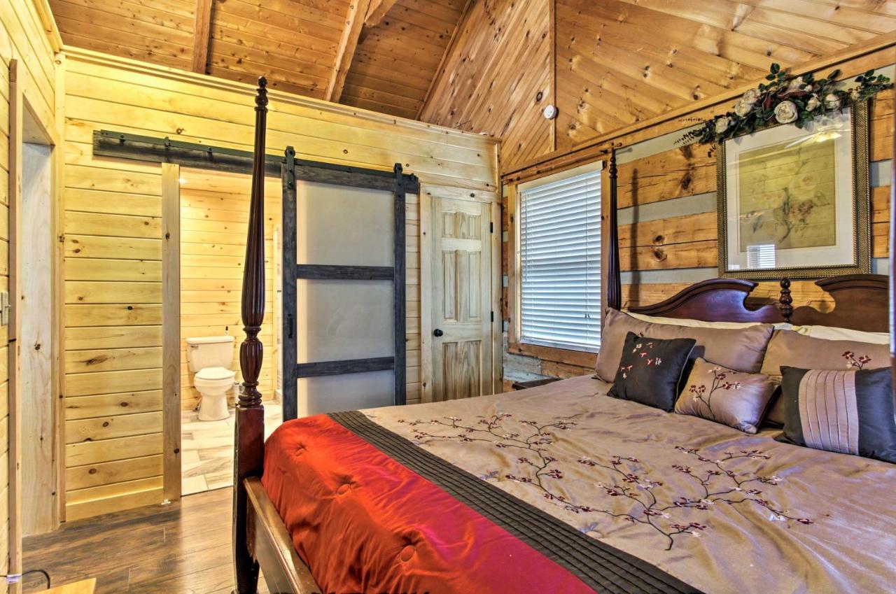 Sevierville Cabin With Private Hot Tub And Fireplace! Esterno foto