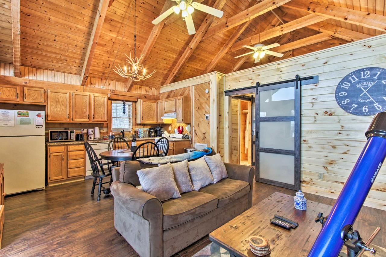 Sevierville Cabin With Private Hot Tub And Fireplace! Esterno foto